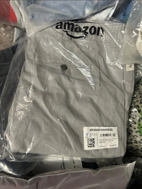 IMG_1940-600x799 Amazon 6FT Clothing Pallet #09