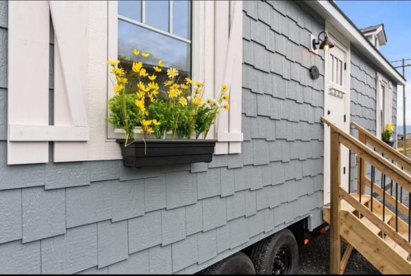 The Tulameen Tiny Home – Cottage Charm That Moves With You (H25TU)