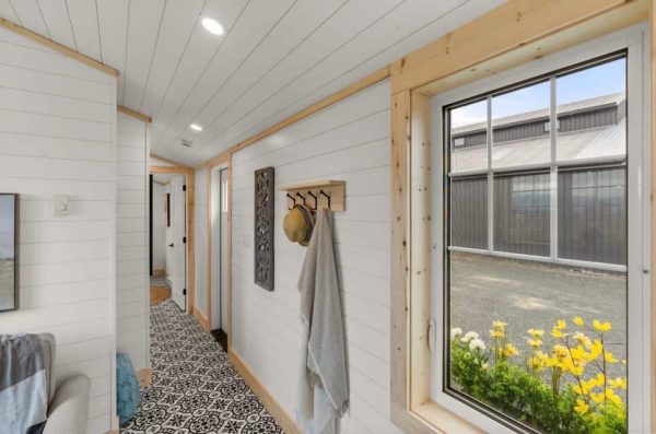 The Tulameen Tiny Home – Cottage Charm That Moves With You (H25TU)