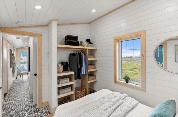 The Tulameen Tiny Home – Cottage Charm That Moves With You (H25TU)