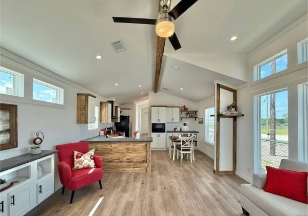The Dasha Tiny Home – Modern Warmth with Timeless Detail (DASHA880)